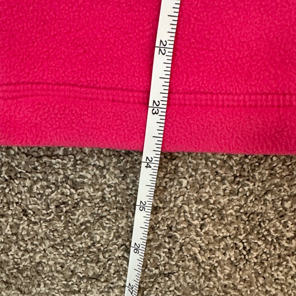 Vineyard Vines bright pink preppy flattering fleece zip-up vest women’s size S. - Picture 10 of 14